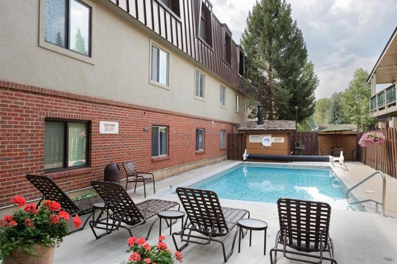 Silverglo Unit 305, Elegant Deluxe Condo With Wood-Burning Fireplace And Access To Pool Aspen Zewnętrze zdjęcie