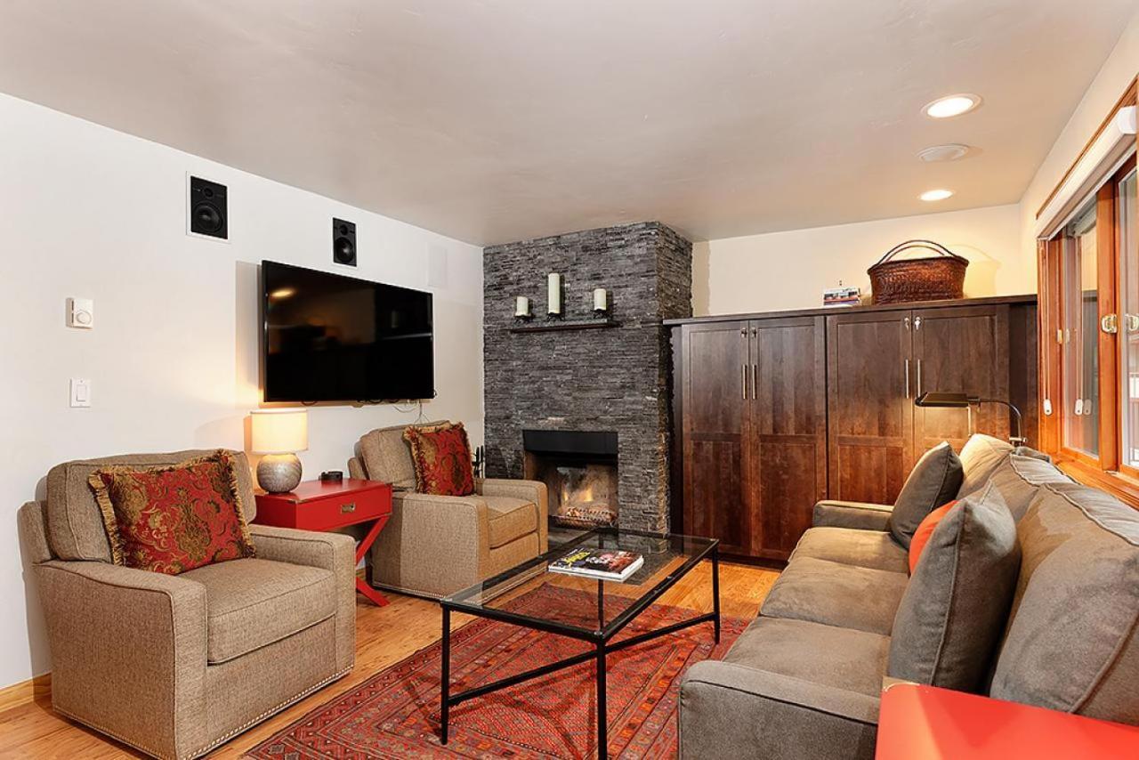 Silverglo Unit 305, Elegant Deluxe Condo With Wood-Burning Fireplace And Access To Pool Aspen Zewnętrze zdjęcie